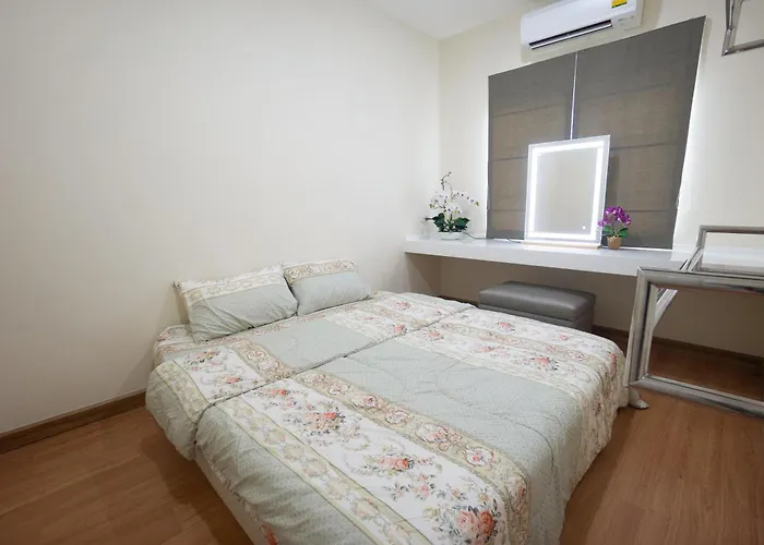Garden House For 11 Guests Near Safari World With Pool Access 別荘 バンコク都