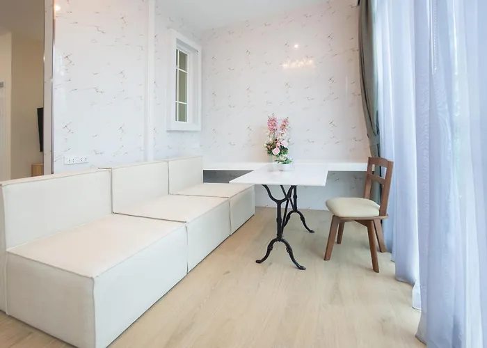 Garden House For 11 Guests Near Safari World With Pool Access * バンコク都
