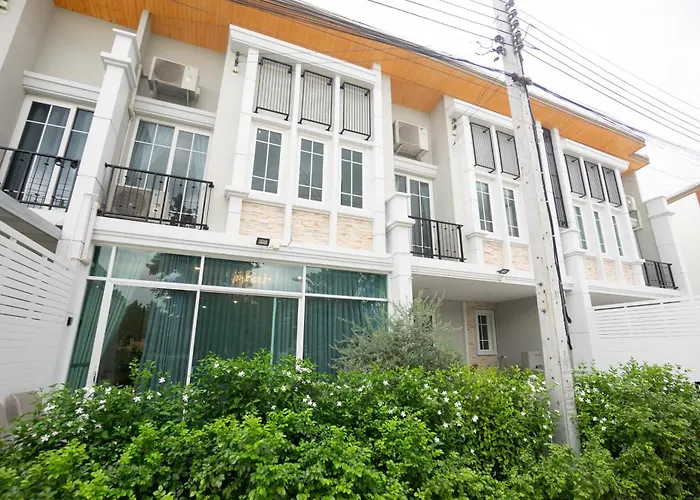 別荘 Garden House For 11 Guests Near Safari World With Pool Access *